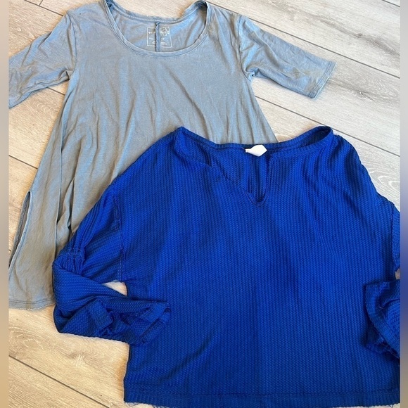 Free people shades of blue oversized boho tunic bundle of two tops size small - Picture 1 of 9